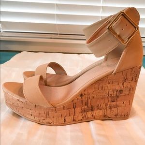 Nude wedges